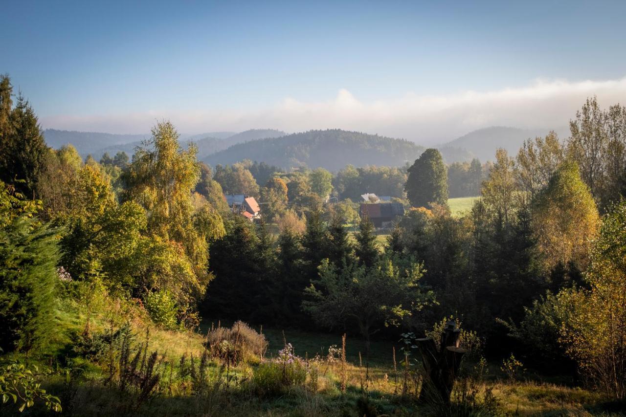 Enjoy Cozy Hills & Forest & Views & Gardens & Sauna Whirlpool Bath Apartment