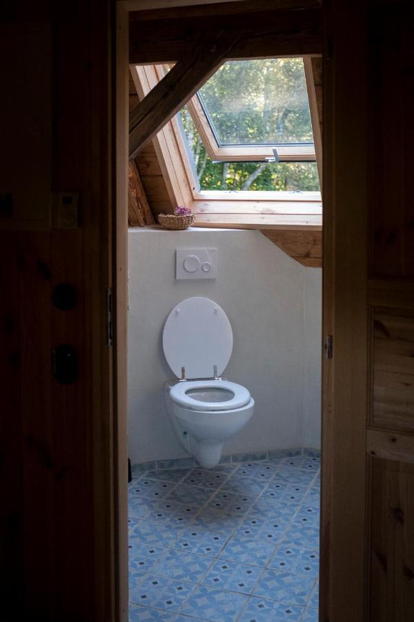 Enjoy Cozy Hills & Forest & Views & Gardens & Sauna Whirlpool Bath Apartment