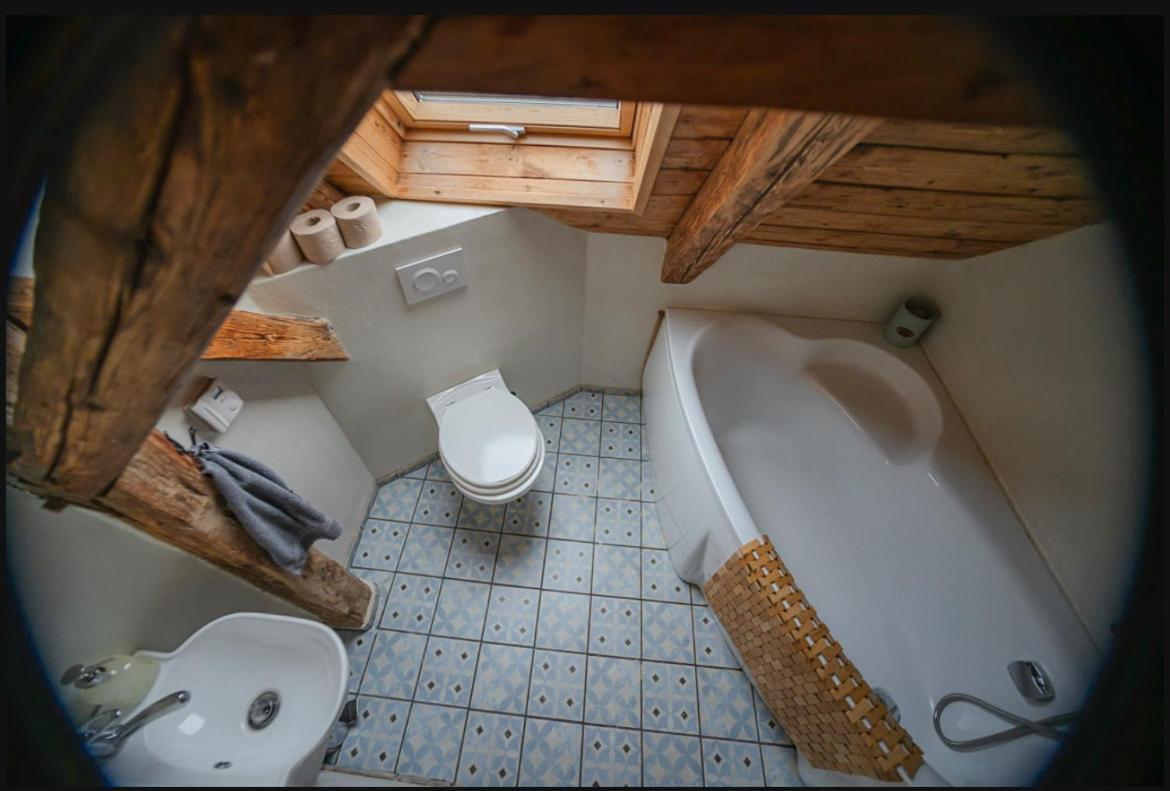 Enjoy Cozy Hills & Forest & Views & Gardens & Sauna Whirlpool Bath